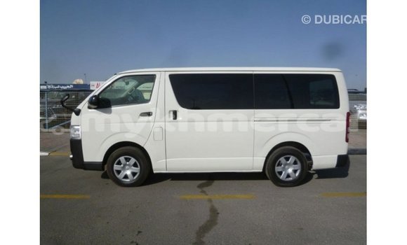 ទិញ នាំចូល Toyota Hiace White ឡាន} ក្នុង Import - Dubai ក្នុង Kampot Province ទិញ នាំចូល Toyota Hiace White ឡាន} ក្នុង Import - Dubai ក្នុង Kampot Province