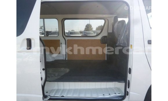 ទិញ នាំចូល Toyota Hiace White ឡាន} ក្នុង Import - Dubai ក្នុង Kampot Province ទិញ នាំចូល Toyota Hiace White ឡាន} ក្នុង Import - Dubai ក្នុង Kampot Province
