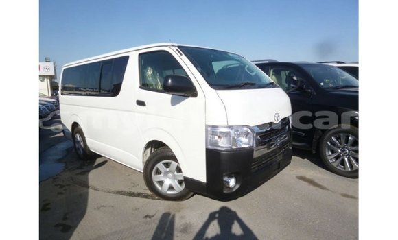 ទិញ នាំចូល Toyota Hiace White ឡាន} ក្នុង Import - Dubai ក្នុង Kampot Province ទិញ នាំចូល Toyota Hiace White ឡាន} ក្នុង Import - Dubai ក្នុង Kampot Province