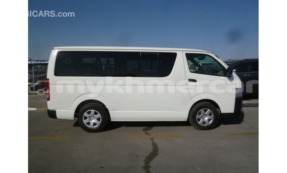 ទិញ នាំចូល Toyota Hiace White ឡាន} ក្នុង Import - Dubai ក្នុង Kampot Province ទិញ នាំចូល Toyota Hiace White ឡាន} ក្នុង Import - Dubai ក្នុង Kampot Province