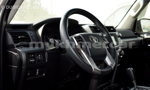 Buy Import Toyota HiAce Other Truck in Import - Dubai in Kampot Province Buy Import Toyota HiAce Other Truck in Import - Dubai in Kampot Province