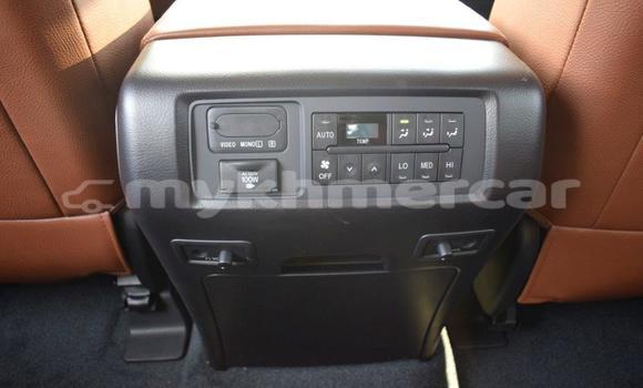 Acheter Import Voiture Toyota Sequoia Blanc à Import - Dubai, Kampot Province Acheter Import Voiture Toyota Sequoia Blanc à Import - Dubai, Kampot Province