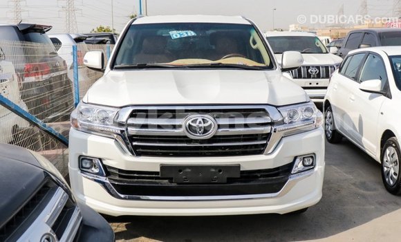 Buy Import Toyota Land Cruiser White Car in Import - Dubai in Kampot Province Buy Import Toyota Land Cruiser White Car in Import - Dubai in Kampot Province