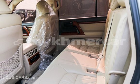 Buy Import Toyota Land Cruiser White Car in Import - Dubai in Kampot Province Buy Import Toyota Land Cruiser White Car in Import - Dubai in Kampot Province