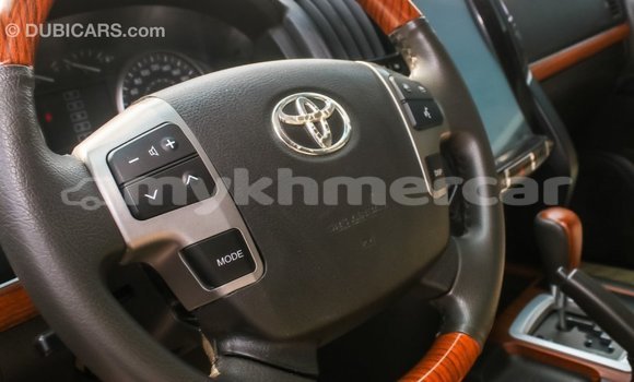 Buy Import Toyota Land Cruiser White Car in Import - Dubai in Kampot Province Buy Import Toyota Land Cruiser White Car in Import - Dubai in Kampot Province