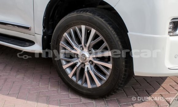 Buy Import Toyota Land Cruiser White Car in Import - Dubai in Kampot Province Buy Import Toyota Land Cruiser White Car in Import - Dubai in Kampot Province