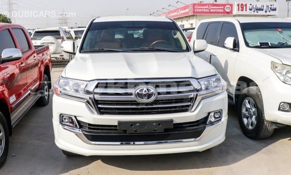 ទិញ នាំចូល Toyota Land Cruiser White ឡាន} ក្នុង Import - Dubai ក្នុង Kampot Province ទិញ នាំចូល Toyota Land Cruiser White ឡាន} ក្នុង Import - Dubai ក្នុង Kampot Province
