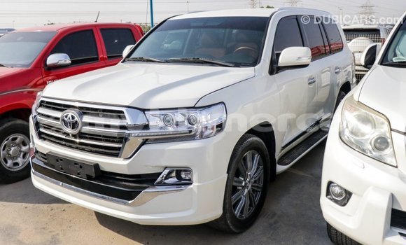 ទិញ នាំចូល Toyota Land Cruiser White ឡាន} ក្នុង Import - Dubai ក្នុង Kampot Province ទិញ នាំចូល Toyota Land Cruiser White ឡាន} ក្នុង Import - Dubai ក្នុង Kampot Province