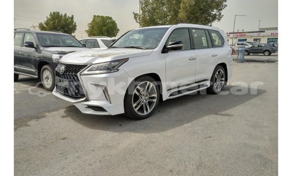 Acheter Import Voiture Lexus LX Blanc à Import - Dubai, Kampot Province Acheter Import Voiture Lexus LX Blanc à Import - Dubai, Kampot Province