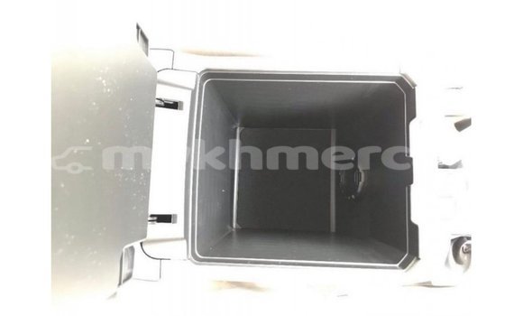 Acheter Import Voiture Toyota Prado Marron à Import - Dubai, Kampot Province Acheter Import Voiture Toyota Prado Marron à Import - Dubai, Kampot Province