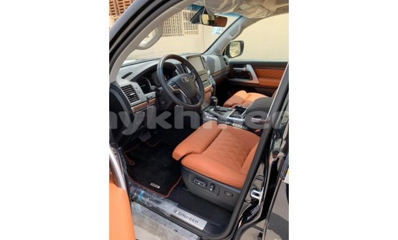 Acheter Import Voiture Toyota Land Cruiser Noir à Import - Dubai, Kampot Province Acheter Import Voiture Toyota Land Cruiser Noir à Import - Dubai, Kampot Province