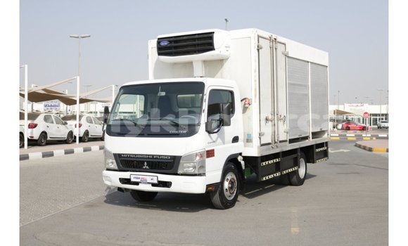 Buy Import Mitsubishi L400 White Truck in Import - Dubai in Kampot Province