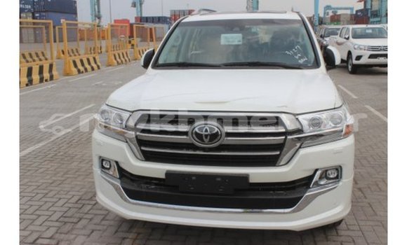 Buy Import Toyota Land Cruiser White Car in Import - Dubai in Kampot Province Buy Import Toyota Land Cruiser White Car in Import - Dubai in Kampot Province