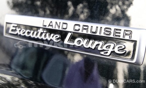Acheter Import Voiture Toyota Land Cruiser Noir à Import - Dubai, Kampot Province Acheter Import Voiture Toyota Land Cruiser Noir à Import - Dubai, Kampot Province
