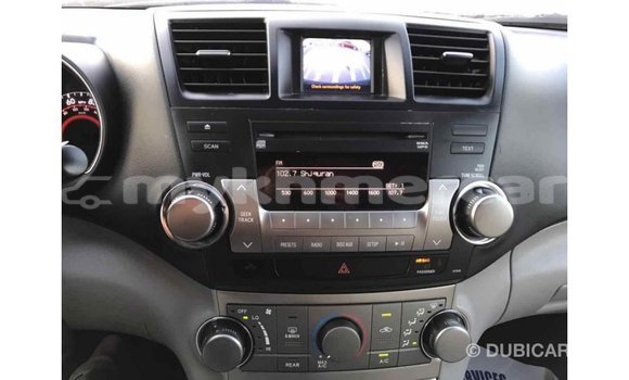 Acheter Import Voiture Toyota Highlander Autre à Import - Dubai, Kampot Province Acheter Import Voiture Toyota Highlander Autre à Import - Dubai, Kampot Province