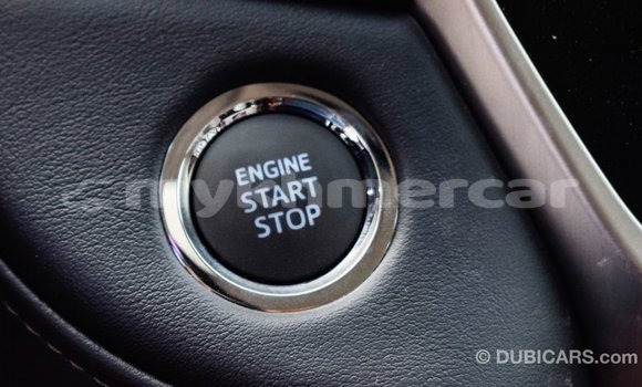 Acheter Import Voiture Toyota Land Cruiser Blanc à Import - Dubai, Kampot Province Acheter Import Voiture Toyota Land Cruiser Blanc à Import - Dubai, Kampot Province