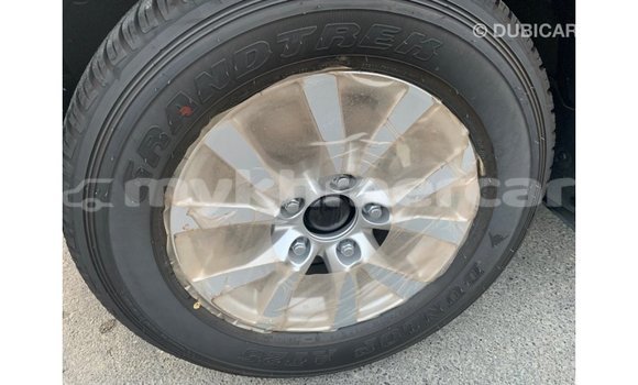 Acheter Import Voiture Toyota Land Cruiser Noir à Import - Dubai, Kampot Province Acheter Import Voiture Toyota Land Cruiser Noir à Import - Dubai, Kampot Province