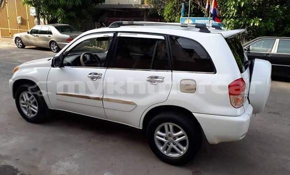 Acheter Occasion Voiture Toyota RAV4 Blanc à Phnom Penh, Phnom Penh Acheter Occasion Voiture Toyota RAV4 Blanc à Phnom Penh, Phnom Penh