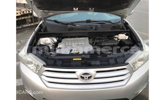 ទិញ នាំចូល Toyota Highlander Other ឡាន} ក្នុង Import - Dubai ក្នុង Kampot Province ទិញ នាំចូល Toyota Highlander Other ឡាន} ក្នុង Import - Dubai ក្នុង Kampot Province