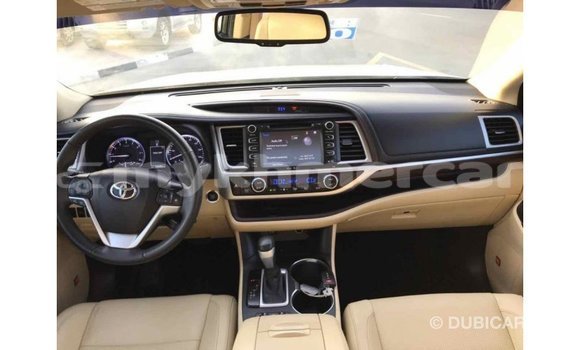 ទិញ នាំចូល Toyota Highlander Beige ឡាន} ក្នុង Import - Dubai ក្នុង Kampot Province ទិញ នាំចូល Toyota Highlander Beige ឡាន} ក្នុង Import - Dubai ក្នុង Kampot Province