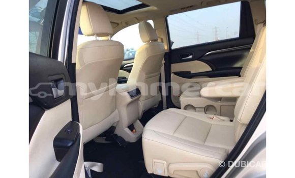 ទិញ នាំចូល Toyota Highlander Beige ឡាន} ក្នុង Import - Dubai ក្នុង Kampot Province ទិញ នាំចូល Toyota Highlander Beige ឡាន} ក្នុង Import - Dubai ក្នុង Kampot Province