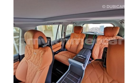 Acheter Import Voiture Toyota Land Cruiser Noir à Import - Dubai, Kampot Province Acheter Import Voiture Toyota Land Cruiser Noir à Import - Dubai, Kampot Province