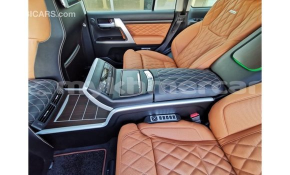 Acheter Import Voiture Toyota Land Cruiser Noir à Import - Dubai, Kampot Province Acheter Import Voiture Toyota Land Cruiser Noir à Import - Dubai, Kampot Province