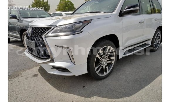Acheter Import Voiture Lexus LX Blanc à Import - Dubai, Kampot Province Acheter Import Voiture Lexus LX Blanc à Import - Dubai, Kampot Province