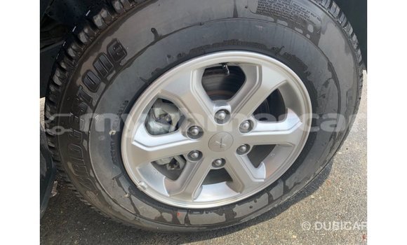 Acheter Import Voiture Mitsubishi L200 Noir à Import - Dubai, Kampot Province Acheter Import Voiture Mitsubishi L200 Noir à Import - Dubai, Kampot Province