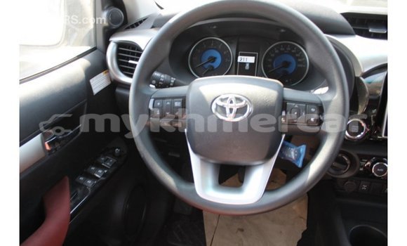 Buy Import Toyota Hilux White Car in Import - Dubai in Kampot Province Buy Import Toyota Hilux White Car in Import - Dubai in Kampot Province