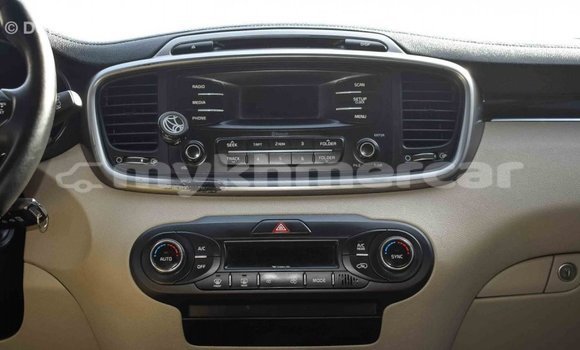 Acheter Import Voiture Kia Sorento Marron à Import - Dubai, Kampot Province Acheter Import Voiture Kia Sorento Marron à Import - Dubai, Kampot Province