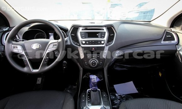 Buy Import Hyundai Santa Fe White Car in Import - Dubai in Kampot Province Buy Import Hyundai Santa Fe White Car in Import - Dubai in Kampot Province