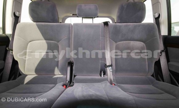 Acheter Import Voiture Toyota Land Cruiser Blanc à Import - Dubai, Kampot Province Acheter Import Voiture Toyota Land Cruiser Blanc à Import - Dubai, Kampot Province