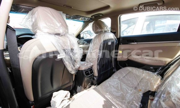 Buy Import Hyundai Elantra White Car in Import - Dubai in Kampot Province Buy Import Hyundai Elantra White Car in Import - Dubai in Kampot Province