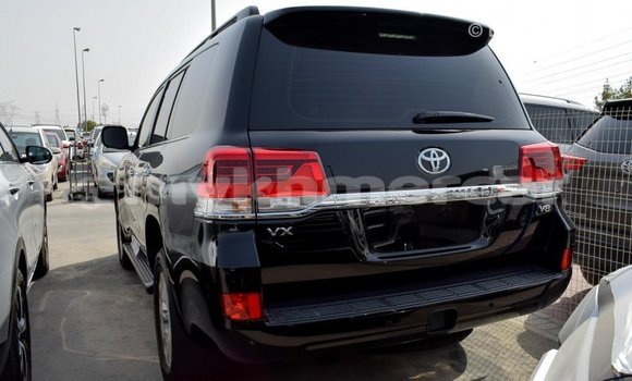 Buy Import Toyota Land Cruiser Black Car in Import - Dubai in Kampot Province Buy Import Toyota Land Cruiser Black Car in Import - Dubai in Kampot Province