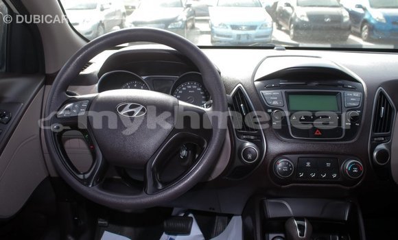 Buy Import Hyundai Tucson Beige Car in Import - Dubai in Kampot Province Buy Import Hyundai Tucson Beige Car in Import - Dubai in Kampot Province