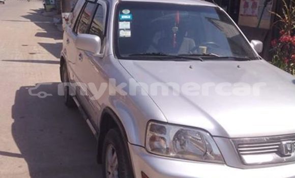 Buy Used Honda CR–V Silver Car in Phnom Penh in Phnom Penh