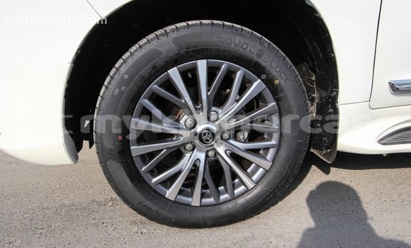 Buy Import Toyota Land Cruiser White Car in Import - Dubai in Kampot Province Buy Import Toyota Land Cruiser White Car in Import - Dubai in Kampot Province