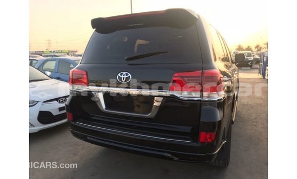 Buy Import Toyota Land Cruiser Black Car in Import - Dubai in Kampot Province Buy Import Toyota Land Cruiser Black Car in Import - Dubai in Kampot Province
