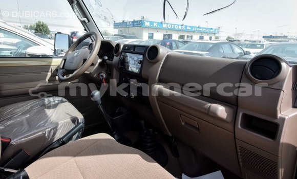 Buy Import Toyota Land Cruiser Beige Car in Import - Dubai in Kampot Province Buy Import Toyota Land Cruiser Beige Car in Import - Dubai in Kampot Province