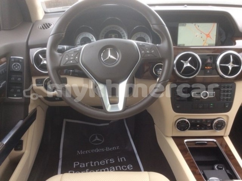 Big with watermark mercedes benz glk%e2%80%93class banteay meanchey province banteay meanchey 2192