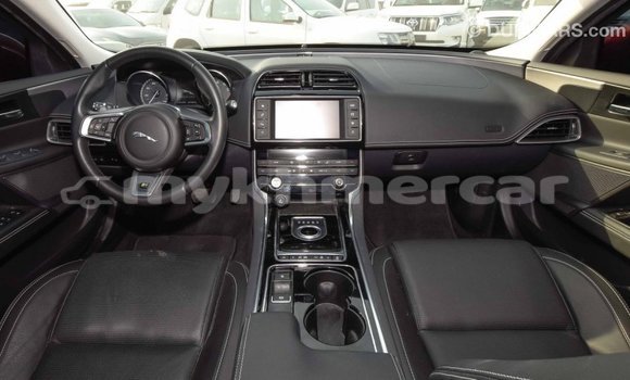 Acheter Import Voiture Jaguar XE Rouge à Import - Dubai, Kampot Province Acheter Import Voiture Jaguar XE Rouge à Import - Dubai, Kampot Province