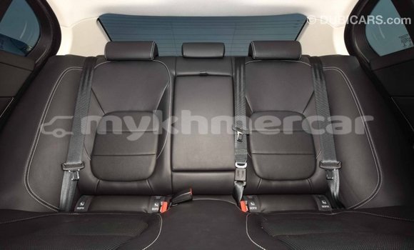 Acheter Import Voiture Jaguar XE Rouge à Import - Dubai, Kampot Province Acheter Import Voiture Jaguar XE Rouge à Import - Dubai, Kampot Province