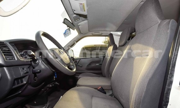 Buy Import Toyota Hiace White Car in Import - Dubai in Kampot Province Buy Import Toyota Hiace White Car in Import - Dubai in Kampot Province