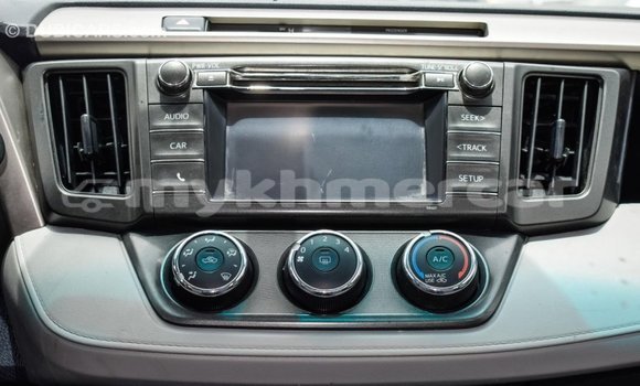 Acheter Import Utilitaire Toyota HiAce Bleu à Import - Dubai, Kampot Province Acheter Import Utilitaire Toyota HiAce Bleu à Import - Dubai, Kampot Province