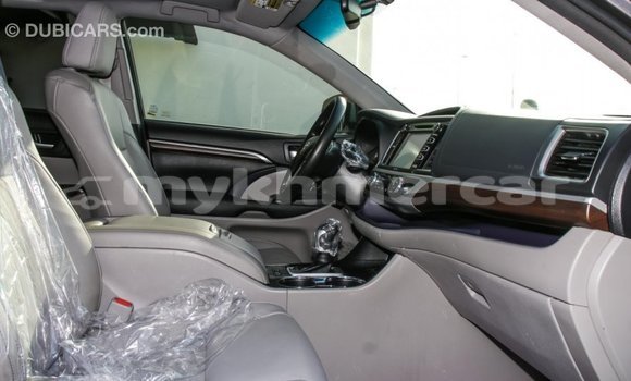 Buy Import Toyota Highlander Other Car in Import - Dubai in Kampot Province Buy Import Toyota Highlander Other Car in Import - Dubai in Kampot Province