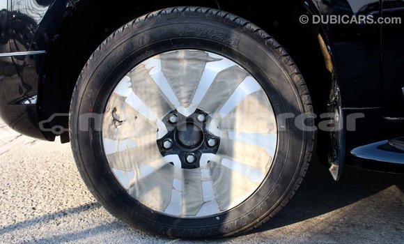 Acheter Import Voiture Toyota Land Cruiser Noir à Import - Dubai, Kampot Province Acheter Import Voiture Toyota Land Cruiser Noir à Import - Dubai, Kampot Province