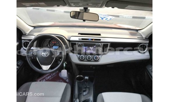 Acheter Import Utilitaire Toyota HiAce Rouge à Import - Dubai, Kampot Province Acheter Import Utilitaire Toyota HiAce Rouge à Import - Dubai, Kampot Province