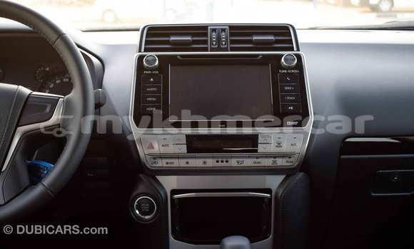 Acheter Import Voiture Toyota Prado Noir à Import - Dubai, Kampot Province Acheter Import Voiture Toyota Prado Noir à Import - Dubai, Kampot Province