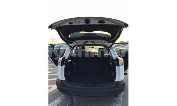 ទិញ នាំចូល Toyota HiAce White ឡានដឹកទំនិញ} ក្នុង Import - Dubai ក្នុង Kampot Province ទិញ នាំចូល Toyota HiAce White ឡានដឹកទំនិញ} ក្នុង Import - Dubai ក្នុង Kampot Province